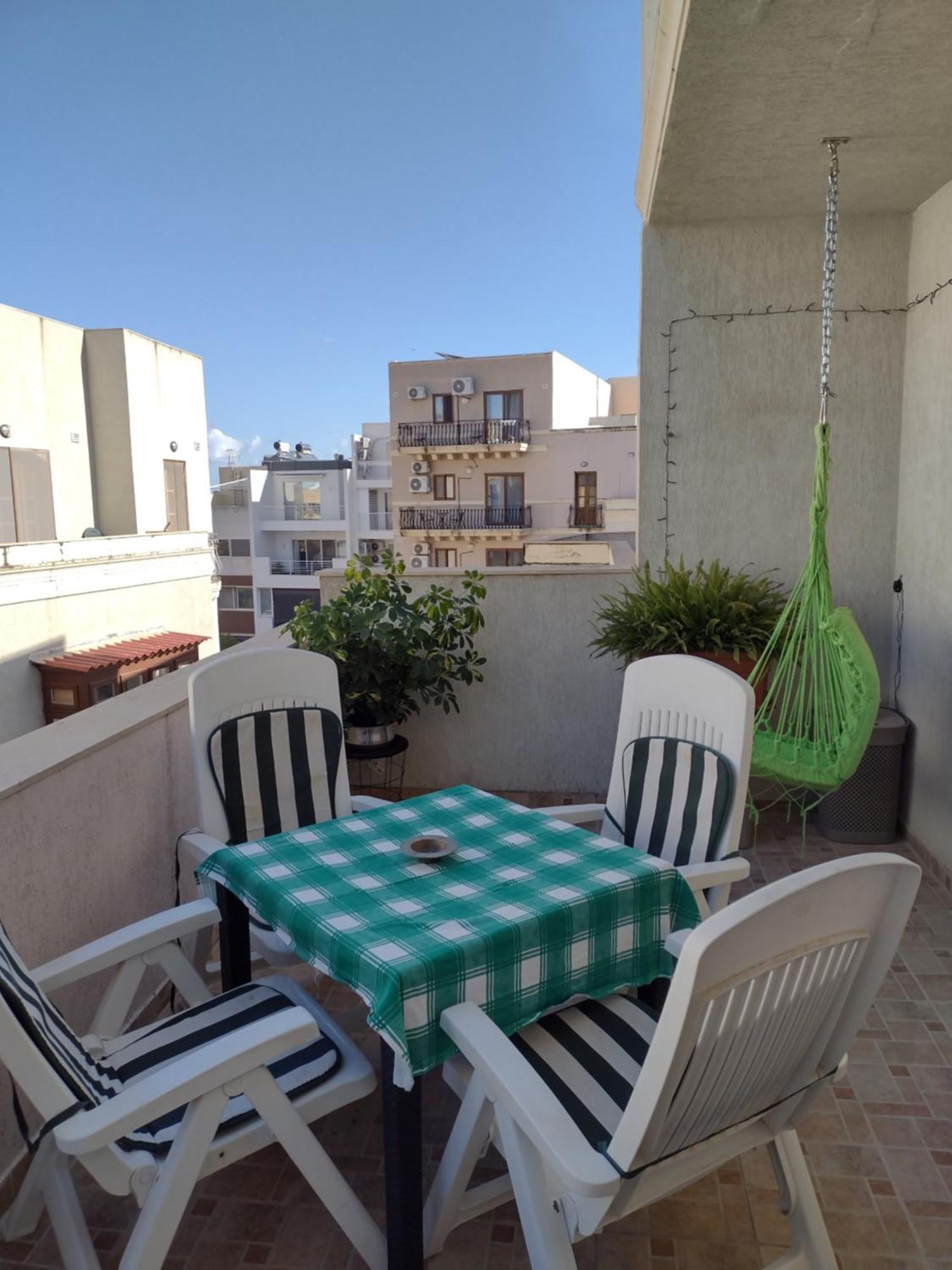 Confortable And Quiet Apartment In St. Julian Saint Julian's Bagian luar foto